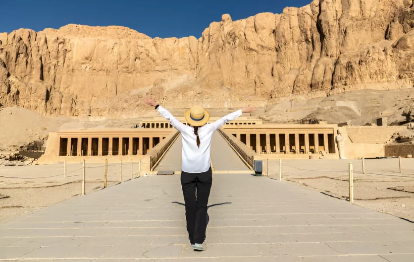 Luxor Tour by plane from Cairo