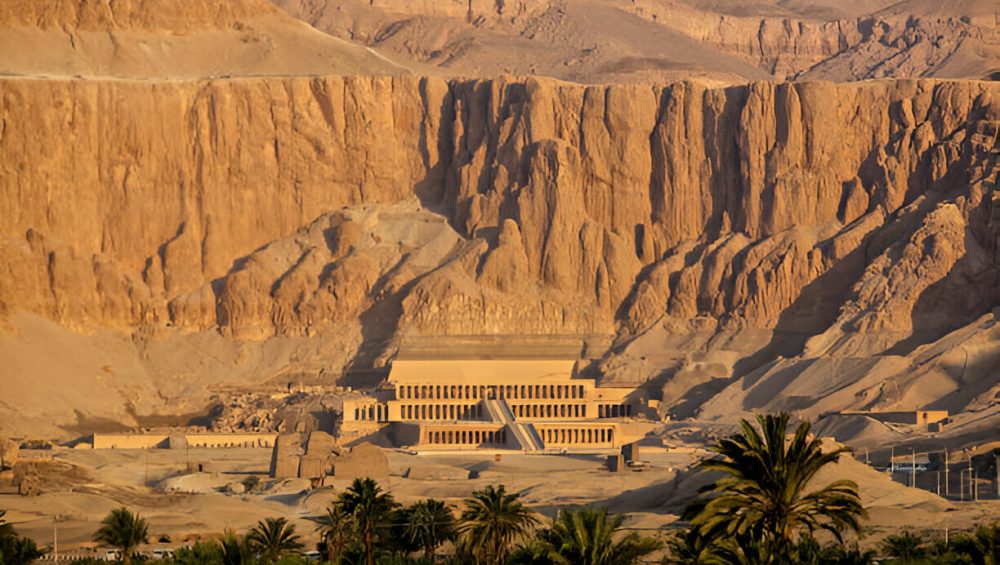 Explore Egypt in 20 Days